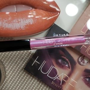 HUDA Beauty Lip Strobe